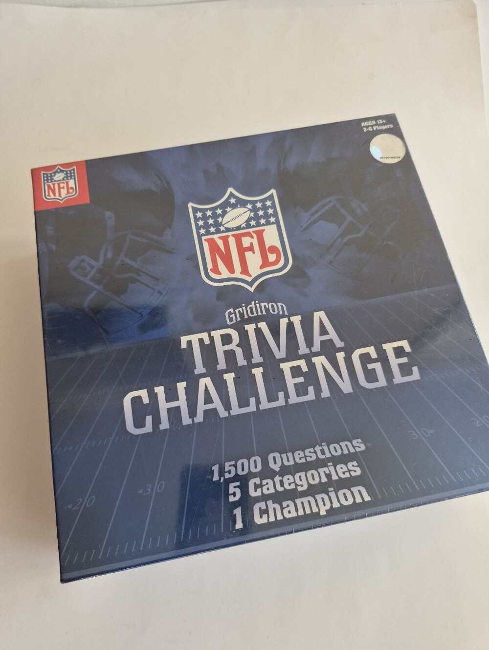 NFL Gridiron Trivia Challenge Board Game - Blue New Sealed Usaopoly